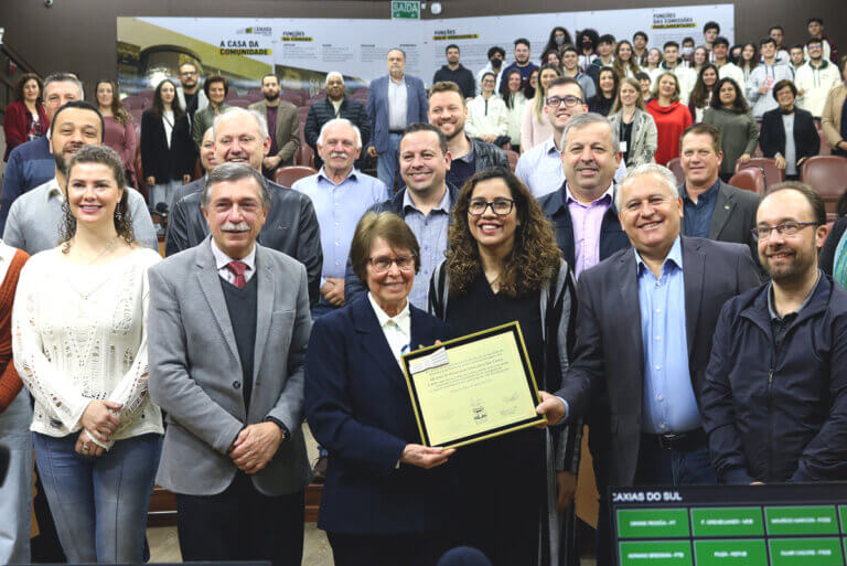 Câmaras de Caxias do Sul e Santa Vitória do Palmar homenageiam os 60 anos da AESC